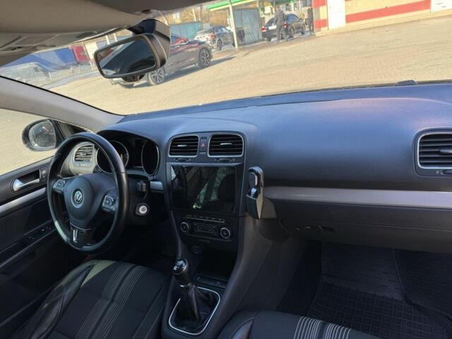 Черный Фольксваген Гольф, объемом двигателя 2 л и пробегом 226 тыс. км за 9500 $, фото 9 на Automoto.ua