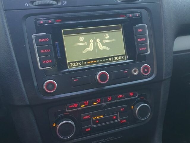 Черный Фольксваген Гольф, объемом двигателя 1 л и пробегом 260 тыс. км за 6900 $, фото 5 на Automoto.ua