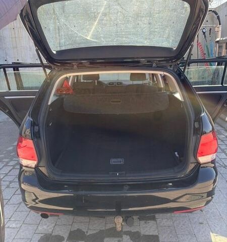 Черный Фольксваген Гольф, объемом двигателя 1.6 л и пробегом 303 тыс. км за 7100 $, фото 3 на Automoto.ua