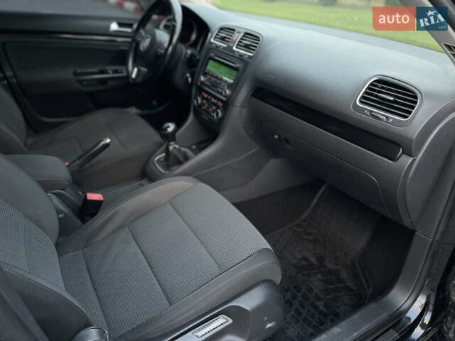 Чорний Фольксваген Гольф, об'ємом двигуна 1.6 л та пробігом 212 тис. км за 6700 $, фото 8 на Automoto.ua