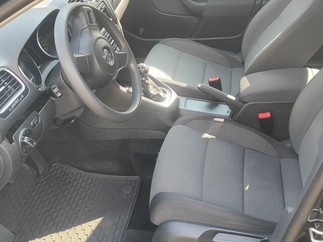 Чорний Фольксваген Гольф, об'ємом двигуна 1.6 л та пробігом 235 тис. км за 8300 $, фото 8 на Automoto.ua