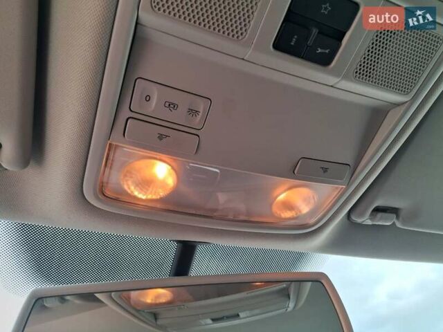 Чорний Фольксваген Гольф, об'ємом двигуна 1.6 л та пробігом 226 тис. км за 8400 $, фото 19 на Automoto.ua