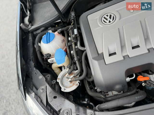 Черный Фольксваген Гольф, объемом двигателя 2 л и пробегом 200 тыс. км за 11900 $, фото 50 на Automoto.ua