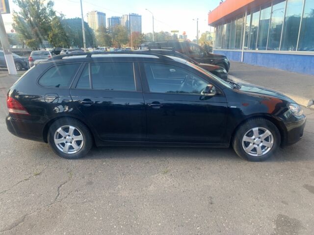 Черный Фольксваген Гольф, объемом двигателя 1.6 л и пробегом 220 тыс. км за 8300 $, фото 5 на Automoto.ua