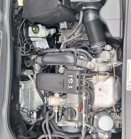 Черный Фольксваген Гольф, объемом двигателя 1.2 л и пробегом 209 тыс. км за 7650 $, фото 44 на Automoto.ua