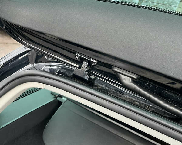 Чорний Фольксваген Гольф, об'ємом двигуна 1.6 л та пробігом 258 тис. км за 7600 $, фото 8 на Automoto.ua