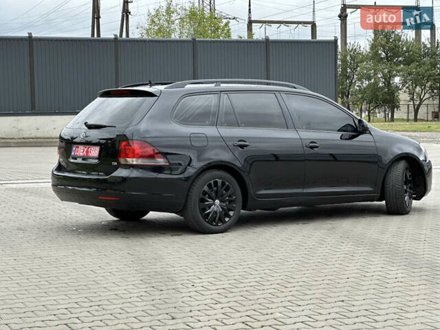 Черный Фольксваген Гольф, объемом двигателя 1.6 л и пробегом 245 тыс. км за 7950 $, фото 6 на Automoto.ua