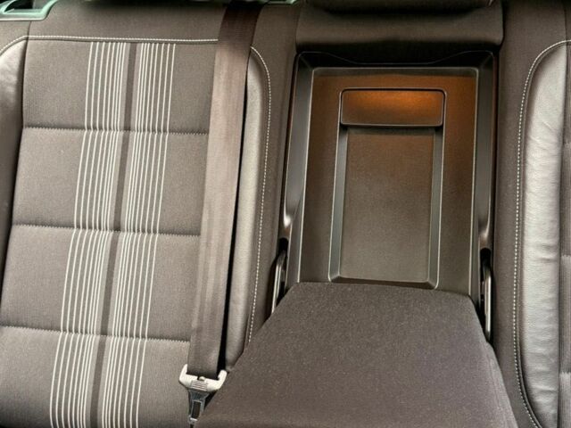 Черный Фольксваген Гольф, объемом двигателя 1.6 л и пробегом 102 тыс. км за 10450 $, фото 21 на Automoto.ua