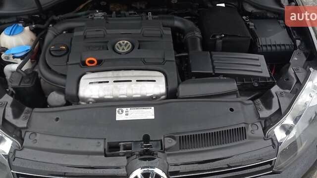 Чорний Фольксваген Гольф, об'ємом двигуна 1.39 л та пробігом 225 тис. км за 8500 $, фото 27 на Automoto.ua