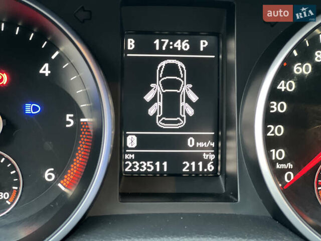 Черный Фольксваген Гольф, объемом двигателя 1.97 л и пробегом 233 тыс. км за 10190 $, фото 28 на Automoto.ua