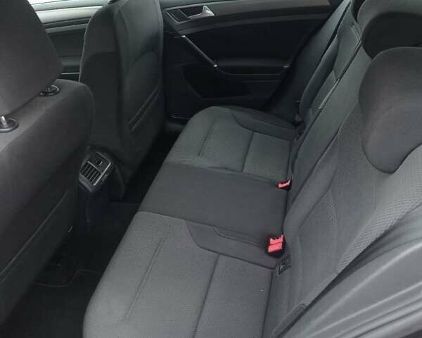 Черный Фольксваген Гольф, объемом двигателя 1.97 л и пробегом 241 тыс. км за 12000 $, фото 21 на Automoto.ua