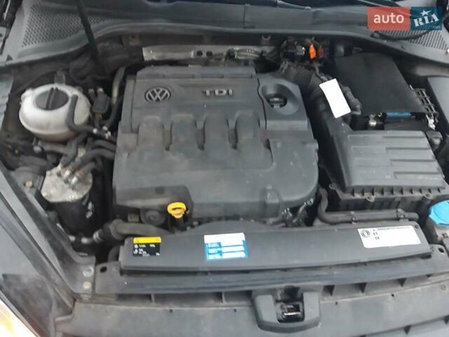 Черный Фольксваген Гольф, объемом двигателя 1.97 л и пробегом 232 тыс. км за 13268 $, фото 13 на Automoto.ua