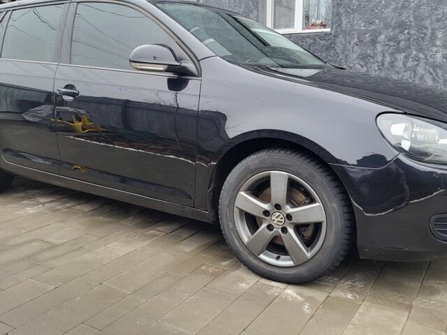 Черный Фольксваген Гольф, объемом двигателя 1.6 л и пробегом 163 тыс. км за 8500 $, фото 6 на Automoto.ua