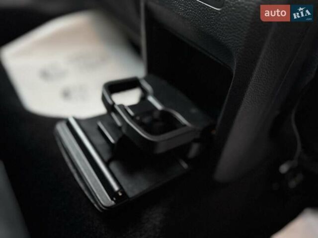 Черный Фольксваген Гольф, объемом двигателя 1.6 л и пробегом 207 тыс. км за 9300 $, фото 48 на Automoto.ua