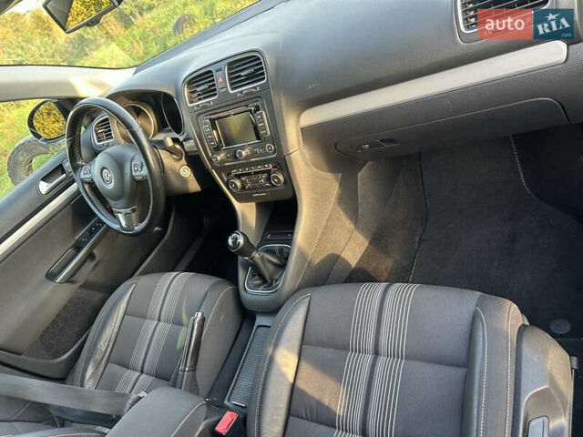 Черный Фольксваген Гольф, объемом двигателя 1.6 л и пробегом 237 тыс. км за 8150 $, фото 11 на Automoto.ua