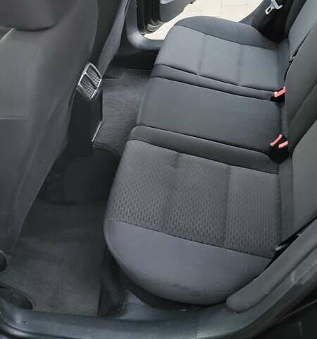 Чорний Фольксваген Гольф, об'ємом двигуна 1.6 л та пробігом 163 тис. км за 8900 $, фото 12 на Automoto.ua