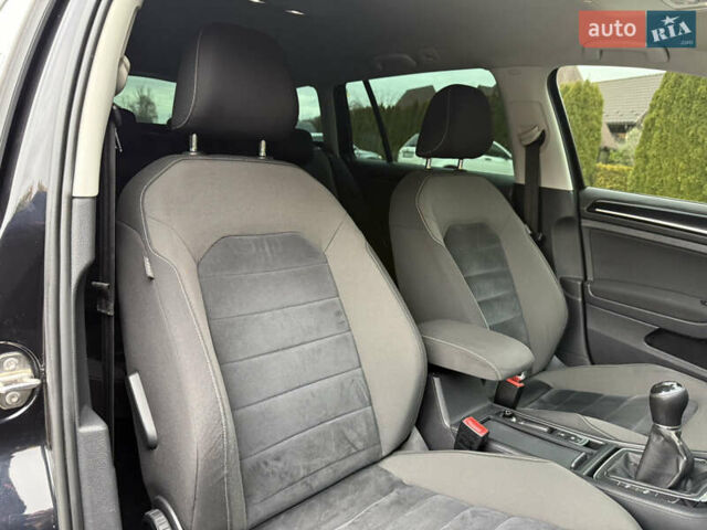 Черный Фольксваген Гольф, объемом двигателя 2 л и пробегом 245 тыс. км за 11700 $, фото 27 на Automoto.ua