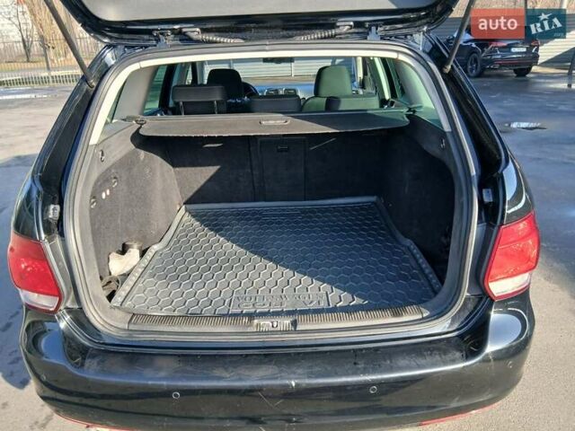 Черный Фольксваген Гольф, объемом двигателя 1.6 л и пробегом 270 тыс. км за 8000 $, фото 3 на Automoto.ua