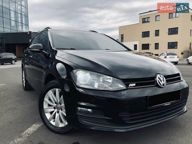 Черный Фольксваген Гольф, объемом двигателя 1.6 л и пробегом 330 тыс. км за 11000 $, фото 6 на Automoto.ua
