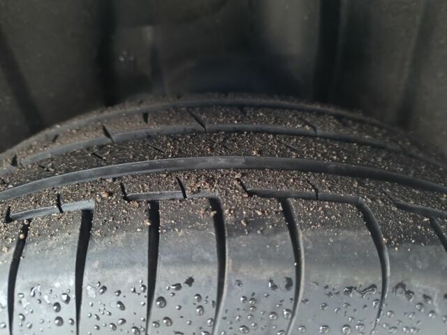 Черный Фольксваген Гольф, объемом двигателя 1.4 л и пробегом 241 тыс. км за 10500 $, фото 12 на Automoto.ua