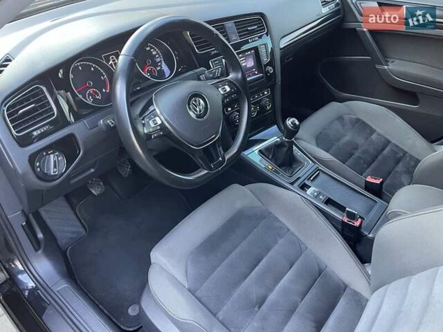 Фольксваген Гольф 2013 в Стрые на Automoto.ua Черный Фольксваген Гольф, объемом двигателя 1.97 л и пробегом 245 тыс. км за 11750 $, фото 25 на Automoto.ua