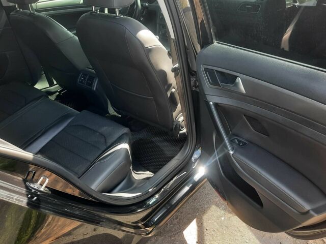 Чорний Фольксваген Гольф, об'ємом двигуна 1.6 л та пробігом 260 тис. км за 8799 $, фото 15 на Automoto.ua