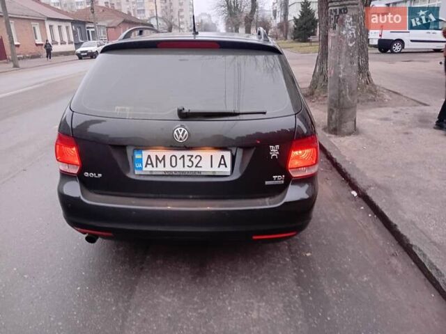 Черный Фольксваген Гольф, объемом двигателя 1.6 л и пробегом 356 тыс. км за 10500 $, фото 12 на Automoto.ua