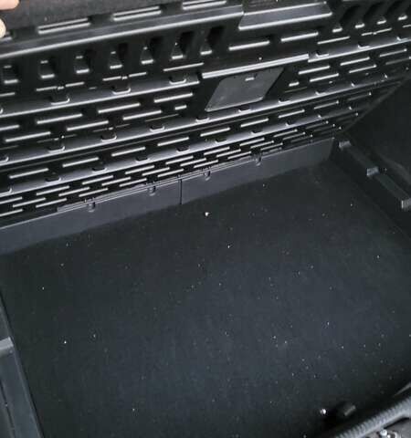 Чорний Фольксваген Гольф, об'ємом двигуна 1.6 л та пробігом 163 тис. км за 8900 $, фото 13 на Automoto.ua