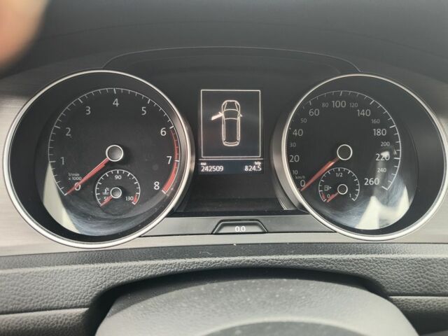 Черный Фольксваген Гольф, объемом двигателя 1.4 л и пробегом 241 тыс. км за 10500 $, фото 16 на Automoto.ua