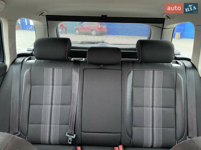 Черный Фольксваген Гольф, объемом двигателя 1.97 л и пробегом 233 тыс. км за 10190 $, фото 44 на Automoto.ua