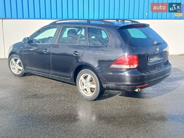 Черный Фольксваген Гольф, объемом двигателя 1.6 л и пробегом 266 тыс. км за 8600 $, фото 14 на Automoto.ua