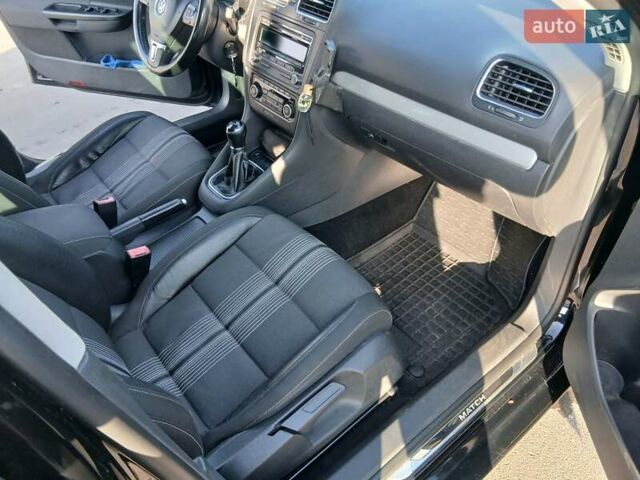 Черный Фольксваген Гольф, объемом двигателя 1.6 л и пробегом 270 тыс. км за 8000 $, фото 8 на Automoto.ua