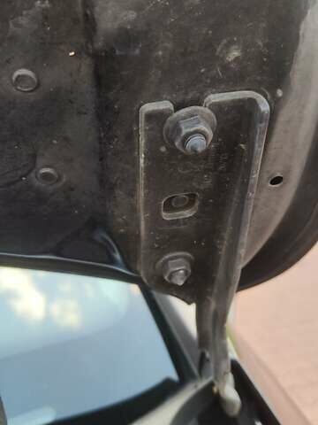 Черный Фольксваген Гольф, объемом двигателя 1.6 л и пробегом 335 тыс. км за 9963 $, фото 21 на Automoto.ua