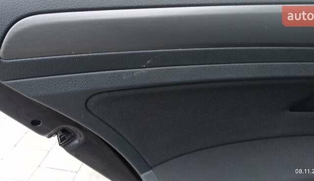 Черный Фольксваген Гольф, объемом двигателя 1.97 л и пробегом 241 тыс. км за 12000 $, фото 18 на Automoto.ua