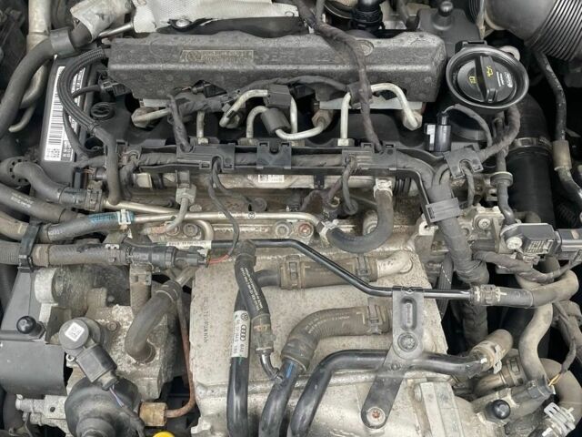 Чорний Фольксваген Гольф, об'ємом двигуна 2 л та пробігом 226 тис. км за 11100 $, фото 7 на Automoto.ua