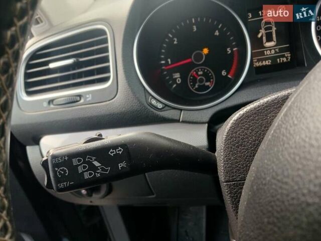 Черный Фольксваген Гольф, объемом двигателя 1.6 л и пробегом 266 тыс. км за 8600 $, фото 42 на Automoto.ua