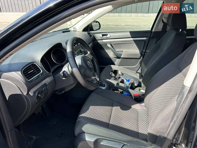 Чорний Фольксваген Гольф, об'ємом двигуна 1.6 л та пробігом 325 тис. км за 8000 $, фото 11 на Automoto.ua