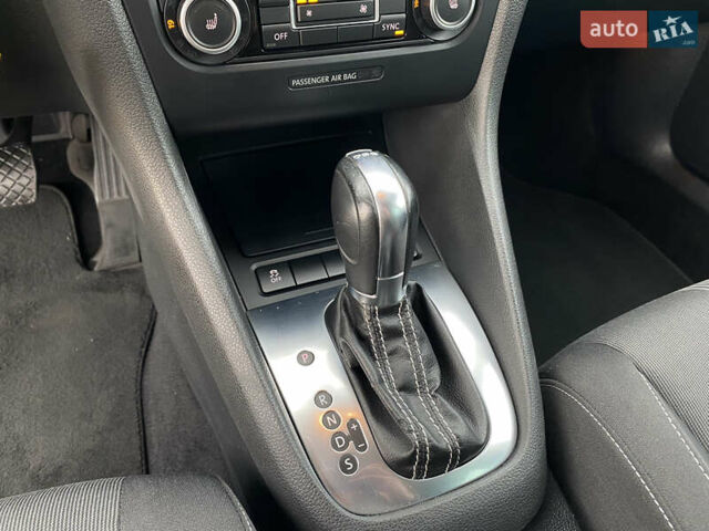 Черный Фольксваген Гольф, объемом двигателя 1.97 л и пробегом 233 тыс. км за 10190 $, фото 30 на Automoto.ua