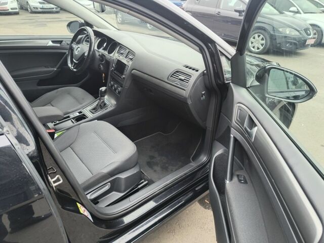 Черный Фольксваген Гольф, объемом двигателя 1.4 л и пробегом 241 тыс. км за 10500 $, фото 20 на Automoto.ua