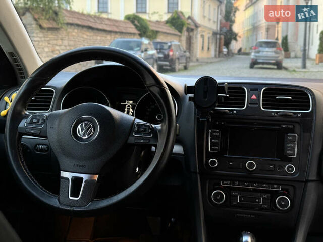 Чорний Фольксваген Гольф, об'ємом двигуна 1.6 л та пробігом 225 тис. км за 8000 $, фото 13 на Automoto.ua