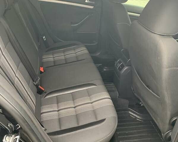 Черный Фольксваген Гольф, объемом двигателя 1.6 л и пробегом 233 тыс. км за 8450 $, фото 3 на Automoto.ua