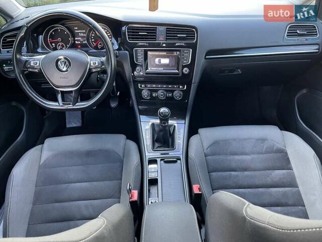Фольксваген Гольф 2013 в Стрые на Automoto.ua Черный Фольксваген Гольф, объемом двигателя 1.97 л и пробегом 245 тыс. км за 11750 $, фото 29 на Automoto.ua
