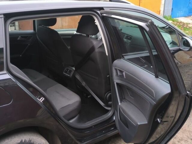 Черный Фольксваген Гольф, объемом двигателя 1.2 л и пробегом 273 тыс. км за 9300 $, фото 9 на Automoto.ua