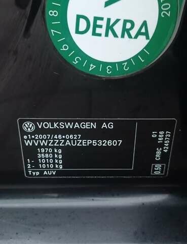 Черный Фольксваген Гольф, объемом двигателя 1.97 л и пробегом 241 тыс. км за 12000 $, фото 10 на Automoto.ua