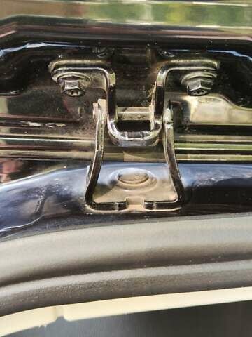 Черный Фольксваген Гольф, объемом двигателя 1.6 л и пробегом 335 тыс. км за 9963 $, фото 18 на Automoto.ua