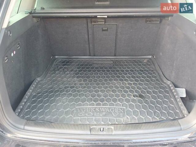 Черный Фольксваген Гольф, объемом двигателя 1.6 л и пробегом 266 тыс. км за 8600 $, фото 32 на Automoto.ua