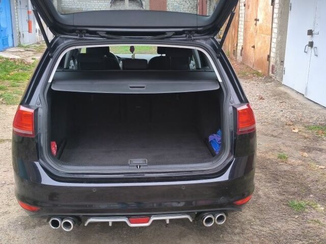 Черный Фольксваген Гольф, объемом двигателя 1.2 л и пробегом 273 тыс. км за 9300 $, фото 7 на Automoto.ua