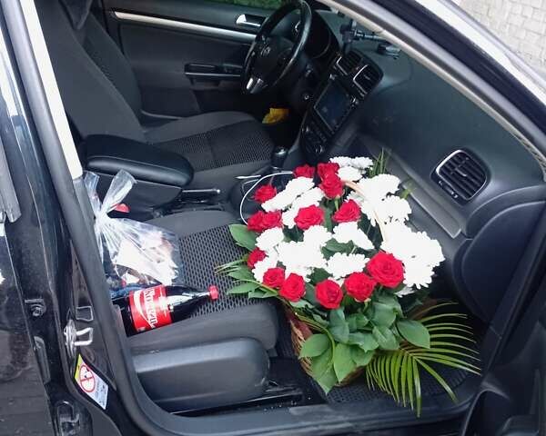 Черный Фольксваген Гольф, объемом двигателя 1.6 л и пробегом 356 тыс. км за 10500 $, фото 3 на Automoto.ua