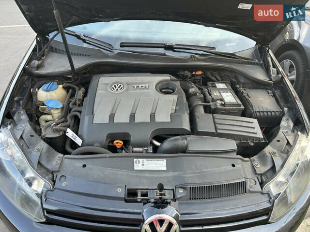 Чорний Фольксваген Гольф, об'ємом двигуна 1.6 л та пробігом 325 тис. км за 8000 $, фото 7 на Automoto.ua