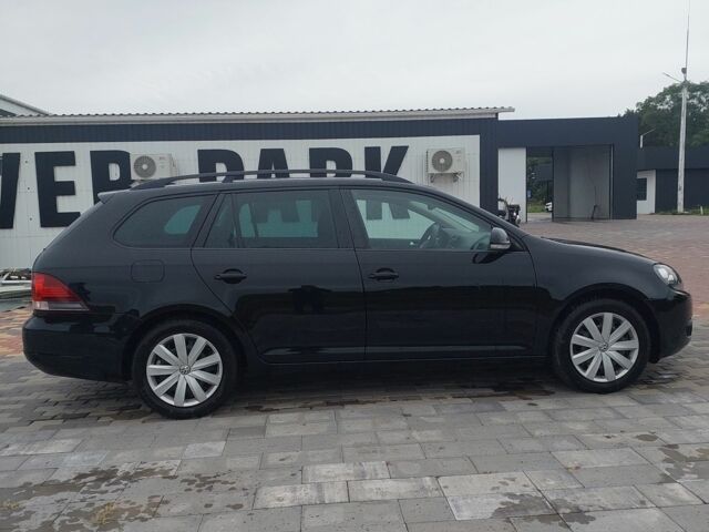 Черный Фольксваген Гольф, объемом двигателя 2 л и пробегом 257 тыс. км за 9250 $, фото 2 на Automoto.ua